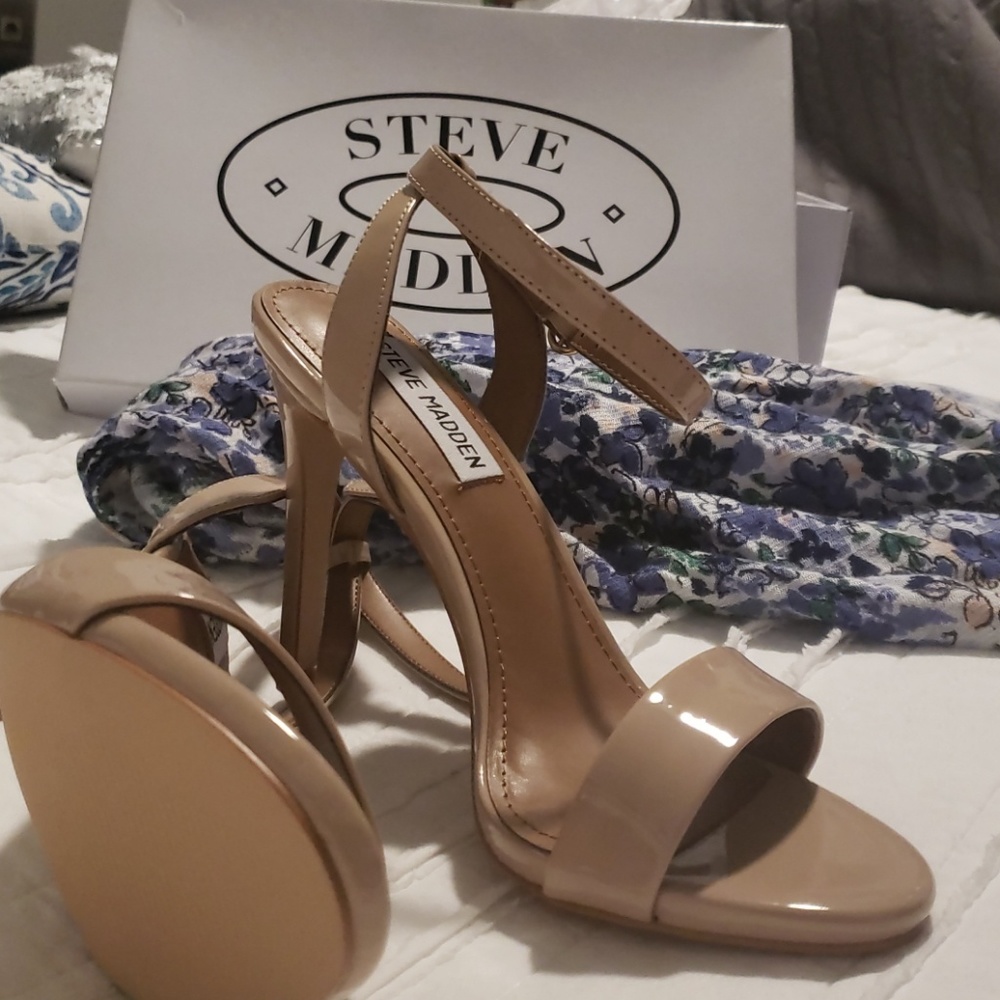 Steve Madden srtappy heels